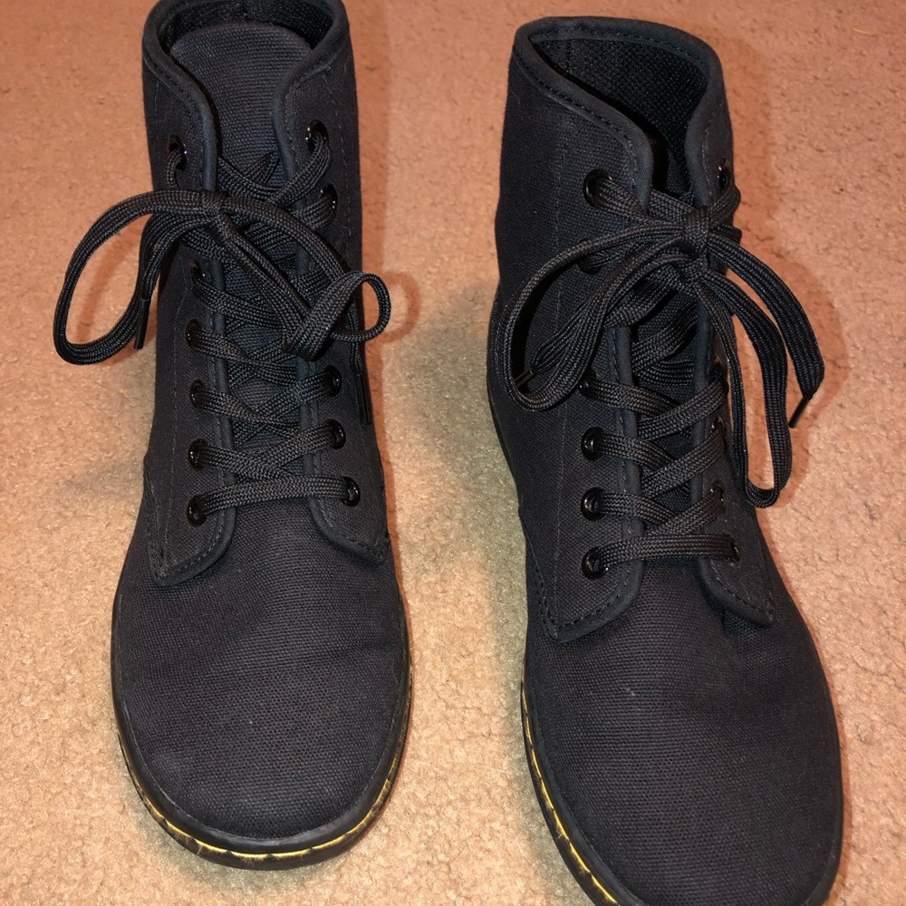 BLACK DR.MARTENS ‼️